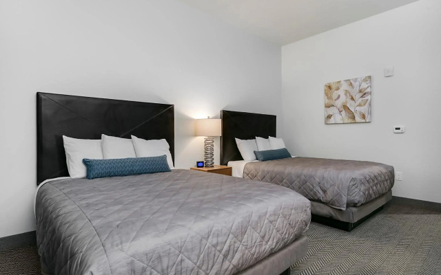 Silver Creek Hotel