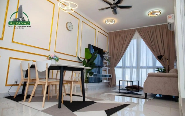 Auranad Troika Level 33