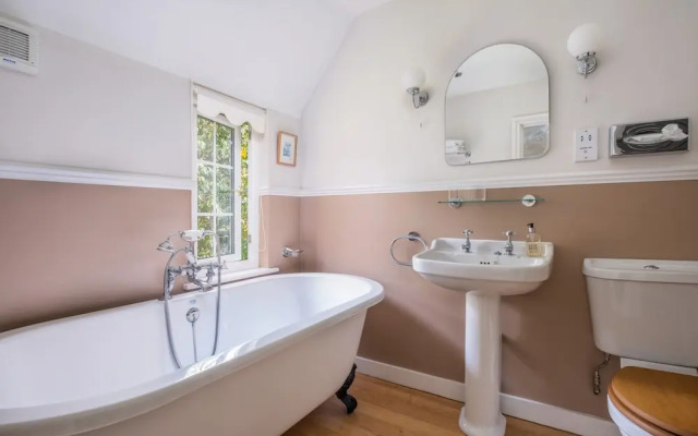Stream House Luxury B&B