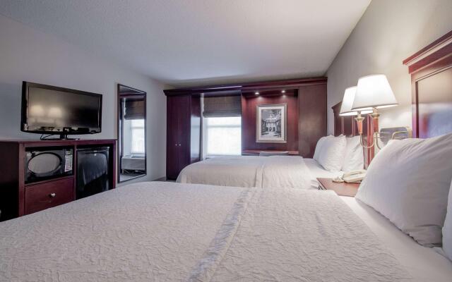 Hampton Inn & Suites Williamsburg-Richmond Rd.
