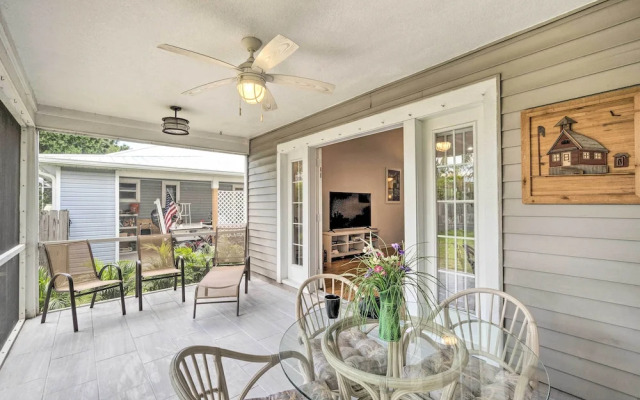 Punta Gorda Home w/ Lanai < 2 Mi to Downtown!