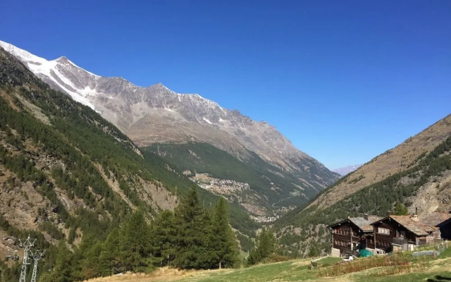 Rubin and Saphir Diamond Apartments