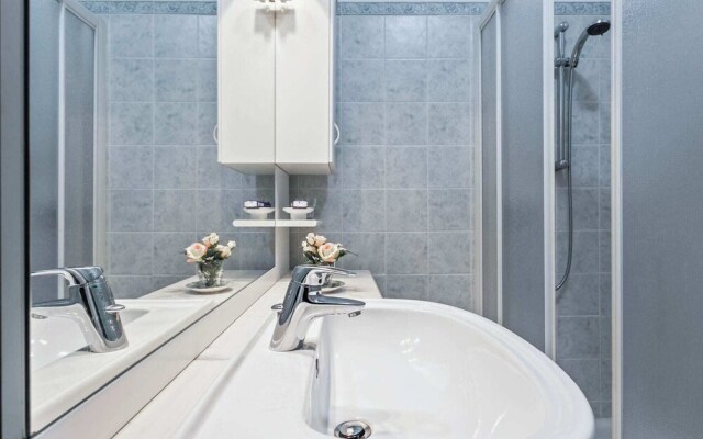 Delightful Villa With Garden