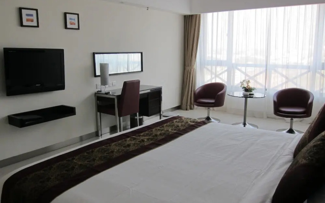 Clifford Hotel