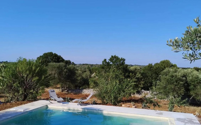 2 bedrooms house with furnished terrace at Ceglie Messapica