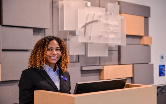 Holiday Inn Express New Orleans - St Charles (ex Modern Hotel)