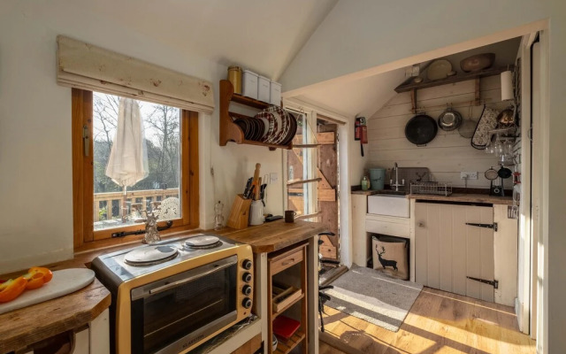 The Cabin at Wrinklers Wood