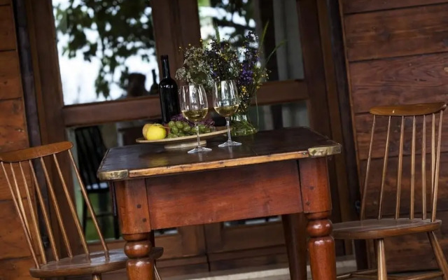 Dujam - Quite Location - H