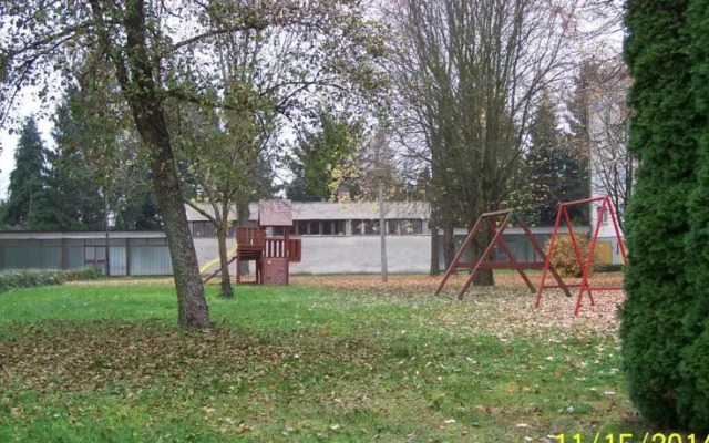 Tóparticsend Társasüdülő