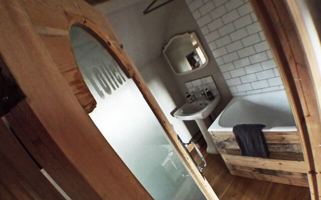 Middlewood Farm Cottage