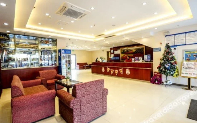 HanTing Hotel (Qinhuangdao Gold Dream Bay Northeastern University)