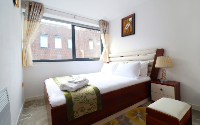 Queen Stay Apartments