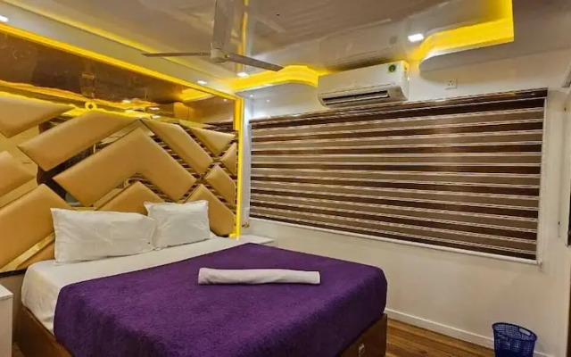 Anugraha Houseboats