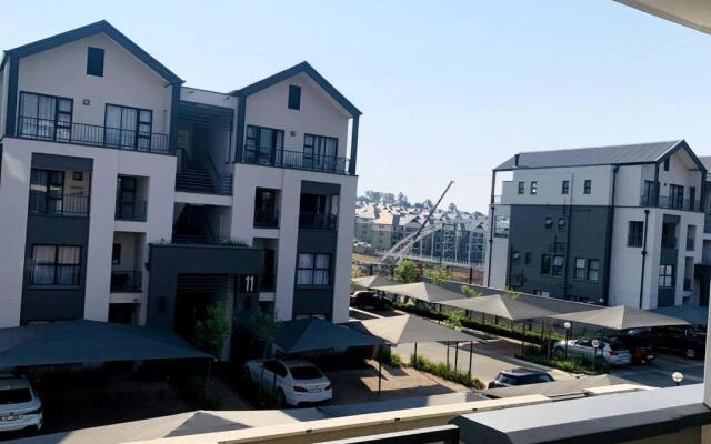 Munyaka Waterfall: Executive Apartment