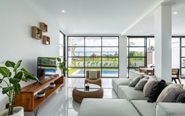 2BR Villa Alba in Canggu by OriVista