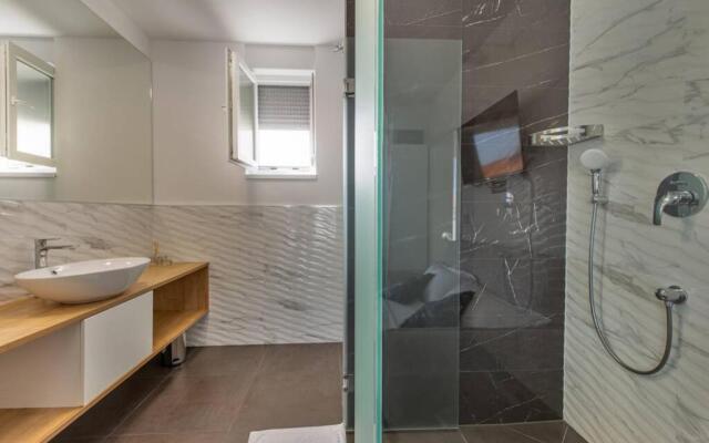 Villa Aurus - Luxury 5 bedroom