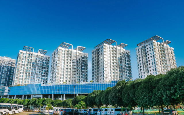 CSuites at 8 Newtown Residences
