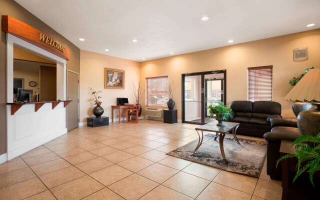 Super 8 by Wyndham Bellingham Airport/Ferndale