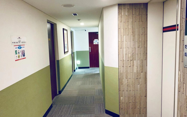 Tokyo Plaza Hotel