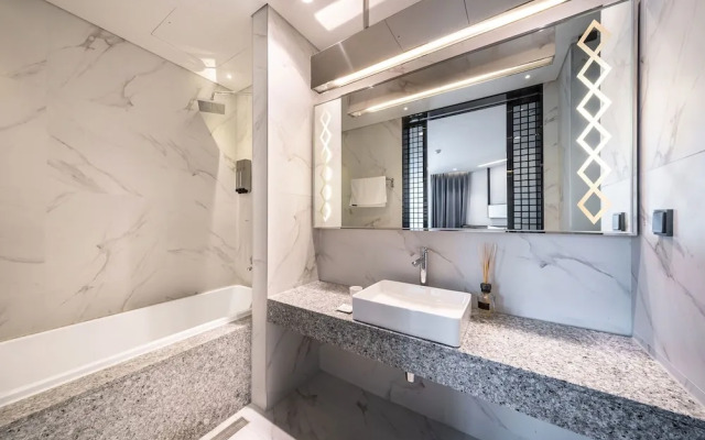 Hotel the Castle Sincheon