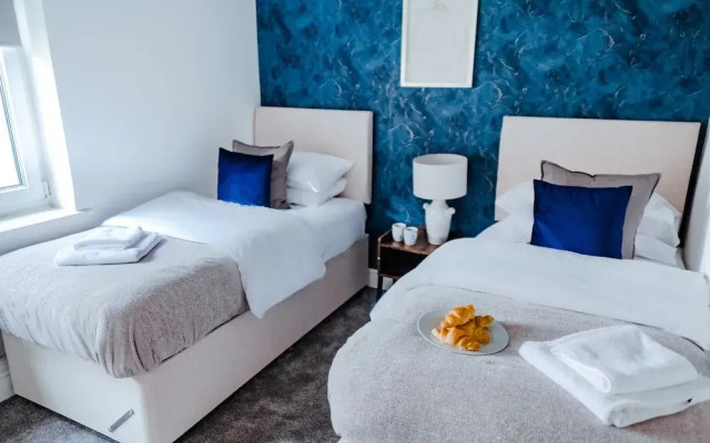 River Court Flat 1
