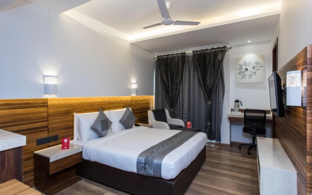 Hotel Solitaire by OYO Rooms