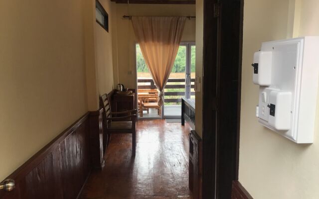 Riverview Bungalows & GH