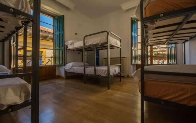 Hostel Covent Garden by gaiarooms