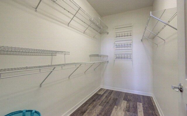 Majestic Palms Condo