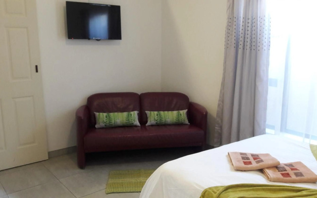 Self-catering Studio, Unit 6 on Krupp