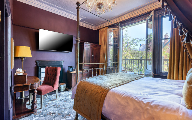 Clementine's Guest House