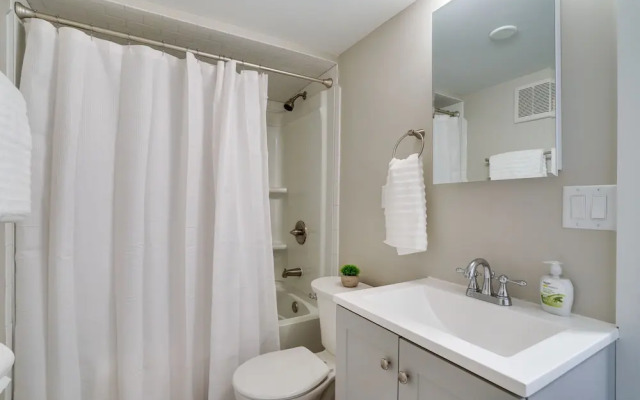 Inviting Minneapolis Vacation Rental w/ Game Room!