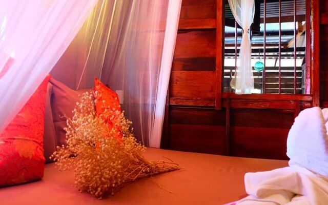Copa Lanta Guesthouse