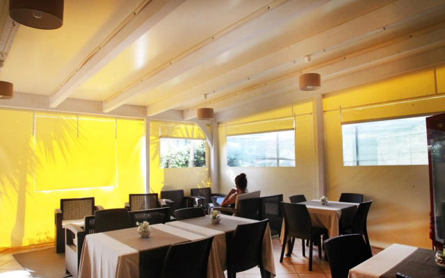 Hotel Sogni D'Oro Airport