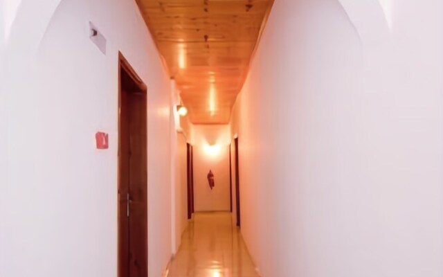 Elpis Hotel