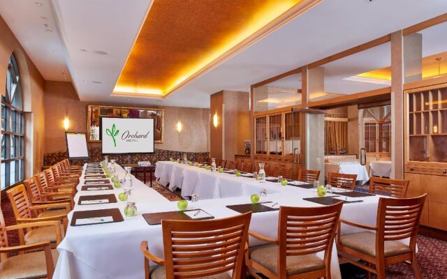 Orchard Hotel