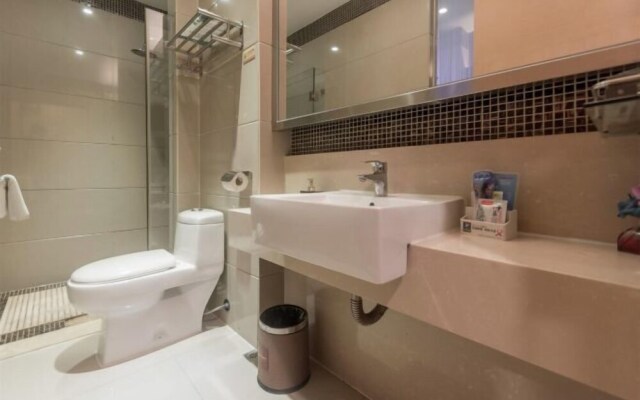 City Encounter Boutique Art Hotel