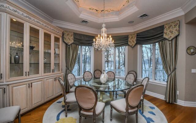 Preston on the Lake 5 Bedroom House