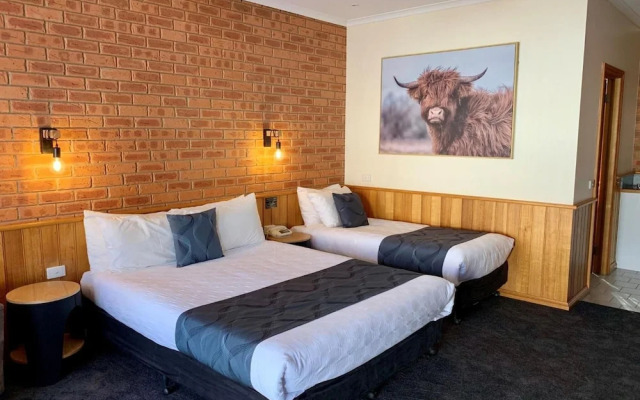Golden River Motor Inn