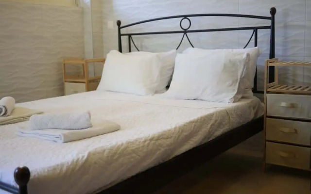 Cassiopeia 5 BR Villa on beach with pool