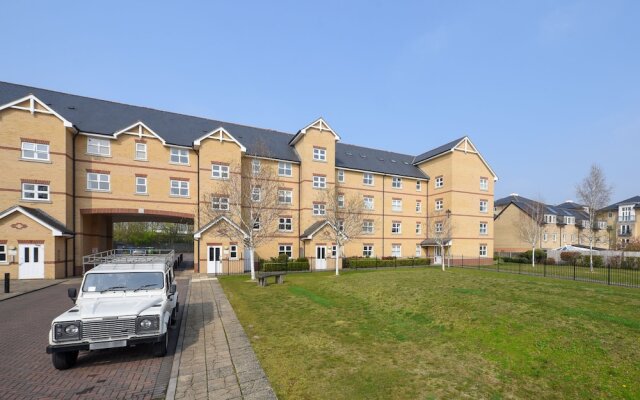 Haldane Lodge 2-Bedroom Flat