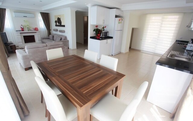 Golden Heights Villa 15