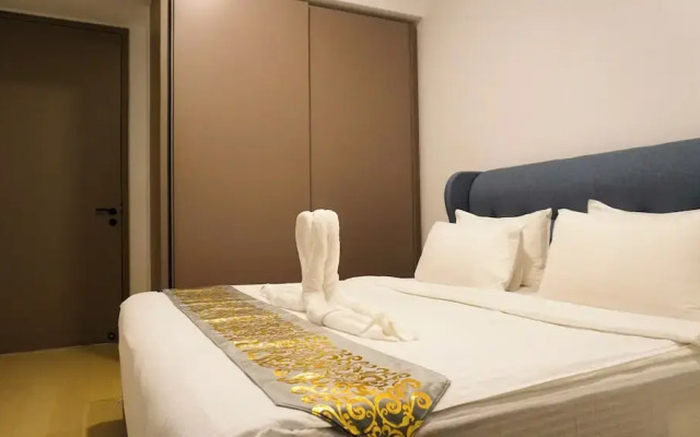Moonway Luxury Suites At Eaton Residence