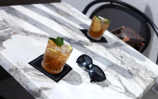 Nivia Born Boutique Hotel