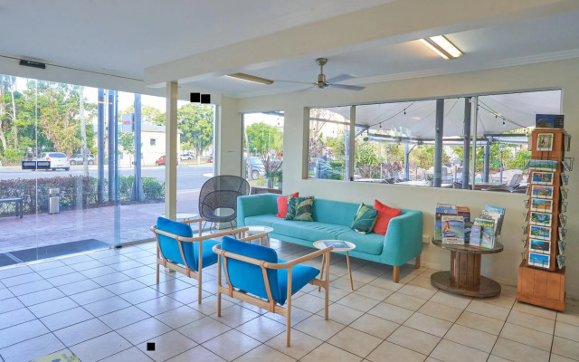 Cairns Queenslander Hotel & Apartments