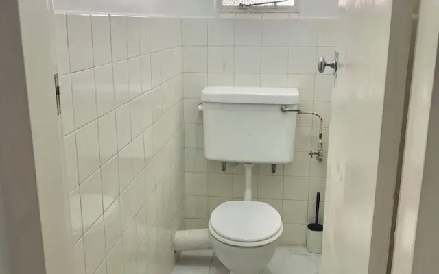 Remarkable 1-bed Apartment in Kensington Harare