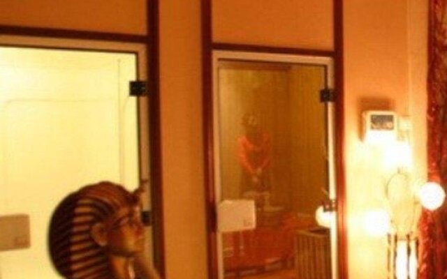 Yinlong Hotel