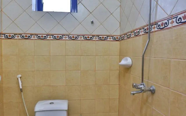 OYO 369 Arwa Alqosor