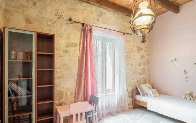 Villa Lambraki