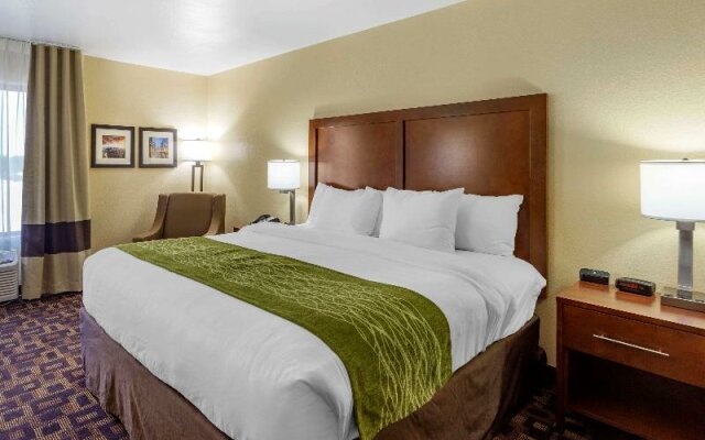 Comfort Inn & Suites Aurora